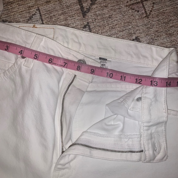 HIGH WAISTED WHITE LEVIS - Picture 4 of 5